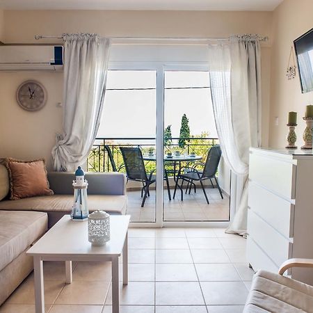 Lovely Apartment Next To The Sea Lygia Korinthias Ligia  Exteriör bild