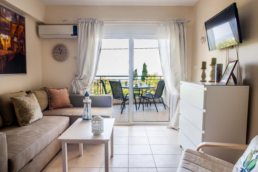 Lovely Apartment Next To The Sea Lygia Korinthias Ligia  Exteriör bild